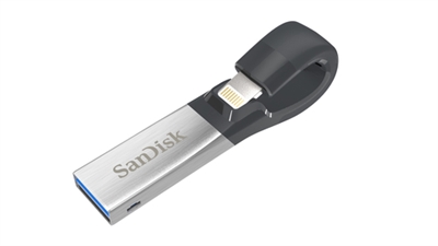 Sandisk SDIX30C-016G-GN6NN Sandisk iXpand. Capacidad: 16 GB, Interfaz del dispositivo: USB Type-A / Lightning, Versión USB: 3.2 Gen 1 (3.1 Gen 1). Factor de forma: Otro. Peso: 5,4 g. Color del producto: Negro, Plata