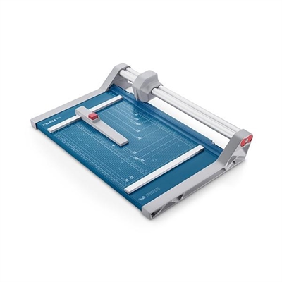 Dahle 00550-15000 Cizalla De Rodillo Con Cuchilla De Acero Circular Cabezal De Plastico Cerrado Y Cuchilla Inferior Rectificada Para Cortes Precisos. Su Longitud De Corte Es De 36 Cm Su Capacidad De 20 Hojas Y El Prensado Automatico. Medidas: 555 X 36 Cm.