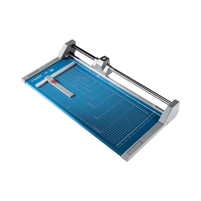 Dahle 00552-15001 Cizalla De Rodillo Con Cuchilla De Acero Circular Cabezal De Plastico Cerrado Y Cuchilla Inferior Rectificada Para Cortes Precisos. Su Longitud De Corte Es De 510 Mm Su Capacidad De 2 Mm Y El Prensado Automatico. Con Posibilidad De Montaje En Pared. Medidas: 705 X 36 Cm.