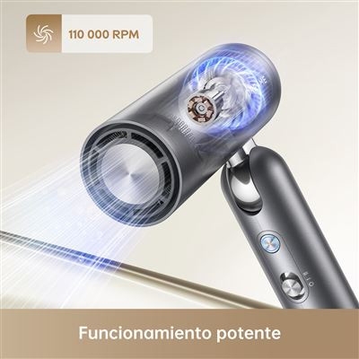 Dreame 010401AA000203 Portabilidad excepcional: Con su diseño plegable, este dispositivo se convierte en un compañero de viaje ideal, permitiendo llevarlo consigo cómodamente a donde sea que vaya. Versatilidad en el uso: Gracias a sus tres formas diferentes de uso, este dispositivo se adapta fácilmente a una variedad de necesidades y escenarios, desde tareas diarias hasta situaciones más específicas. Comodidad ligera: Con un peso neto de solo 300g, este dispositivo es fácil de transportar y manejar, garantizando una experiencia de uso sin esfuerzo.Organización conveniente: La bolsa de almacenamiento elegante proporciona un lugar práctico para guardar el dispositivo cuando no está en uso, manteniéndolo protegido y fácilmente accesible.Potencia fiable: Gracias a su potente motor de 110,000 rpm, este dispositivo ofrece un rendimiento excepcional, asegurando una eficiencia óptima en todas las aplicaciones.