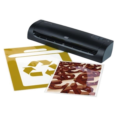 Gbc 4400747EU Plastificadora De Documentos A3 Con Boton De Liberacion (Elimina Cualquier Fallo De Alimentacion) Y Con Funcion De Apagado Automatico. Su Ancho Maximo Es De 340 Mm Y Su Grosor Maximo De Funda De 125 Micras. Su Tiempo De Calentamiento Es De 3 Minutos Y La Velocidad De Plastificacion De 100 Mm/Min. Tiene Una Potencia De 220 W. Medidas 15 X 51 X 123 Cm
