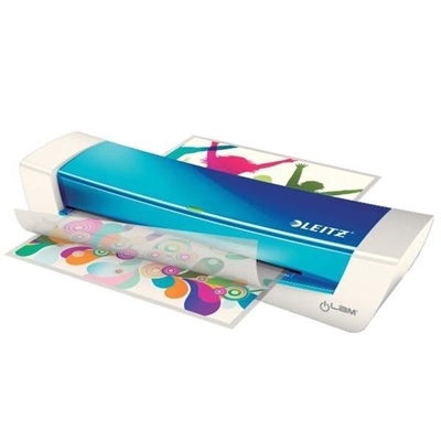 Leitz 73680036 Plastificadora De Documentos A4 Azul Con Un Ancho Maximo De 230 Mm Y Un Grosor Maximo De Funda De 125 Micras. Su Tiempo De Calentamiento Es De 3 Minutos Y La Velocidad De Plastificacion De 310 Mm/Min. Tiene Una Potencia De 285 W. Medidas 128 X 37 X 76 Cm.