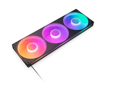 Nzxt RF-U42HF-B1 El diseño de fotograma único de los ventiladores RGB Core de la serie F de NZXT simplifica el montaje y el control digital. Optimizados para la refrigeración, los ventiladores PWM integrados con cojinetes hidrodinámicos enfrían de manera eficiente con un ruido mínimo. Ocho LED RGB por ventilador iluminan las aspas semitransparentes. Con una placa base NZXT o el controlador NZXT RGB y de ventilador (se venden por separado), puedes sincronizar la iluminación de los ventiladores o cambiar los ventiladores al modo Cero RPM.