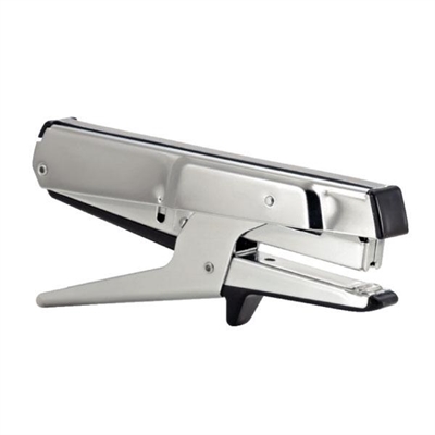 Petrus 44757 Grapadora De Tenaza Metalica De Color Cromado. Es Compatible Con Grapas 23/6. Profundidad De 54 Mm. Tipo De Grapado Cerrado Y Su Capacidad Es De Hasta 20 Hojas. Funcion De Carga Superior Y Dispositivo De Seguridad.