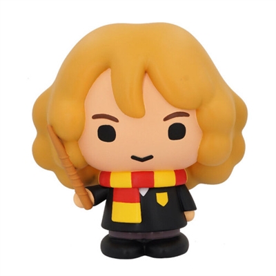Redstring 48427 Hucha figura de Hermione Granger 20 cm.Material de fabricación: PVC 100%. Dispone de un pequeño tapón en la parte inferior para su fácil apertura.