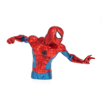 Redstring 67963 Hucha Busto Spider Man PX versión metálica 20 cm.Material de fabricación: PVC 100%. Dispone de un pequeño tapón en la parte inferior para su fácil apertura.