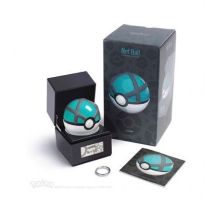 Redstring WRC16922 Fans de Pokémon de todas las edades disfrutarán con la réplica exacta de Malla Ball. Diámetro de la Malla Ball aprox. 8 cm, tamaño de la caja aprox. 9 x 10 x 10 cm. Con función de luz LED, pilas incluidas.