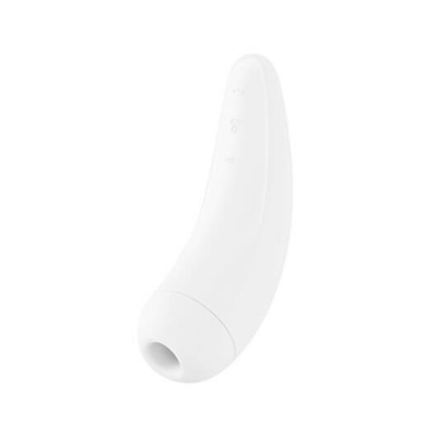 Satisfyer SF-J2018-81-2 El Satisfyer Curvy 2+ es un vibrador de ondas de presiÃ³n que envuelve suavemente tu clÃ­toris gracias a su delicado cabezal de silicona y te lleva a alcanzar unos impresionantes orgasmos gracias a la estimulaciÃ³n de las ondas de presiÃ³n sin contacto y a las exquisitas vibraciones. Selecciona entre los excitantes niveles de intensidad de las ondas de presiÃ³n y combÃ­nalos libremente con los programas de vibraciÃ³n. El Curvy 2+ es impermeable (grado de protecciÃ³n IPX7) y por lo tanto se puede usar en la baÃ±era. Si pierde su potencia, puedes recargar fÃ¡cilmente y de forma ecolÃ³gica las baterÃ­as de iones de litio utilizando el cable de carga magnÃ©tico por USB proporcionado. Con la aplicaciÃ³n Satisfyer Connect, disponible de forma gratuita para Android e iOS, puedes conectar el Satisfyer Curvy 2+ a tu smartphone mediante Bluetooth o Internet, y utilizarlo luego como control remoto. Si lo deseas, incluso tu Apple Watch o tableta pueden encargarse de controlar la estimulaciÃ³n de tu clÃ­toris. Con la aplicaciÃ³n puedes transformar el sonido ambiental en vibraciones apasionantes que puedes experimentar directamente a travÃ©s de tu Satisfyer. Incluso puedes pasar listas de reproducciÃ³n enteras de Spotify como ritmos para tu generador de placer.